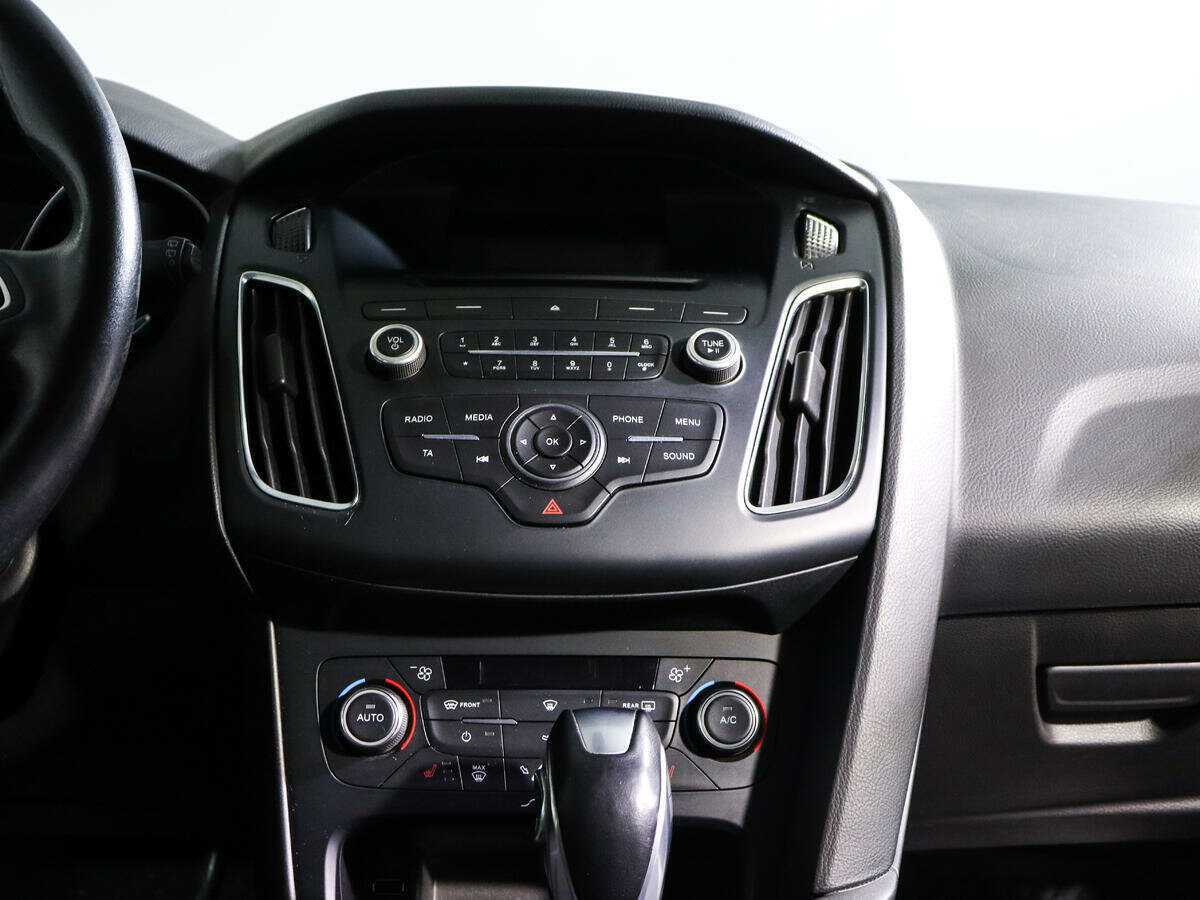 Форд Фокус б/у, 2015, Роботизированная. Фото: #10