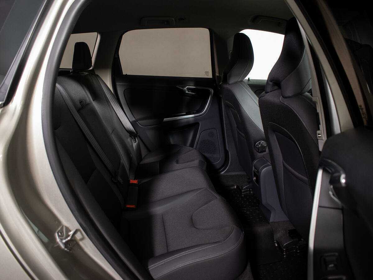 Вольво ИксЦ60 б/у, 2014, Автоматическая. Фото: #7