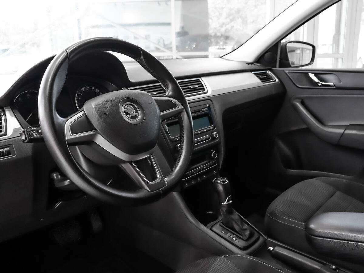 Шкода Рапид б/у, 2014, Роботизированная. Фото: #8