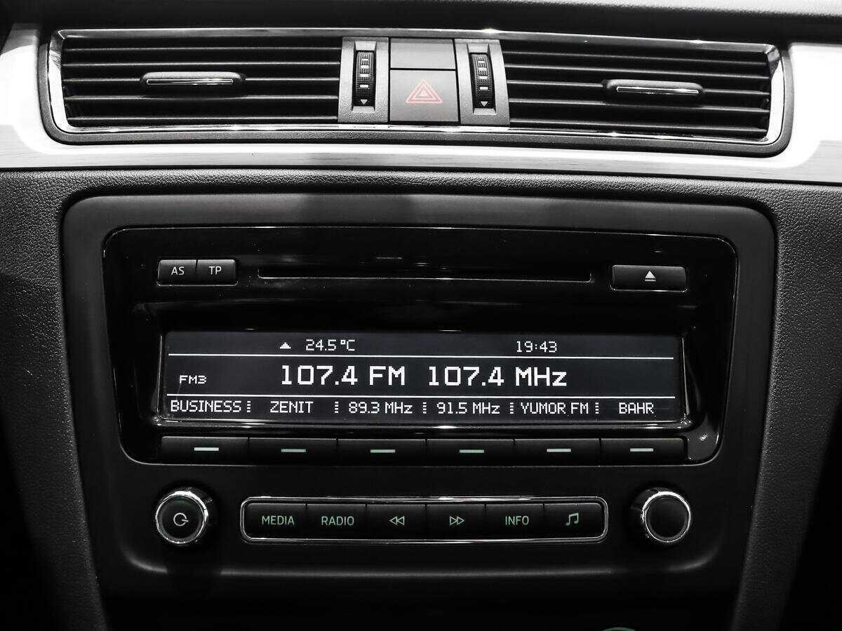 Шкода Рапид б/у, 2014, Роботизированная. Фото: #11