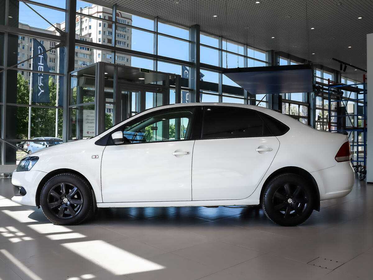 Фольксваген Поло б/у, 2013, Автоматическая. Фото: #2