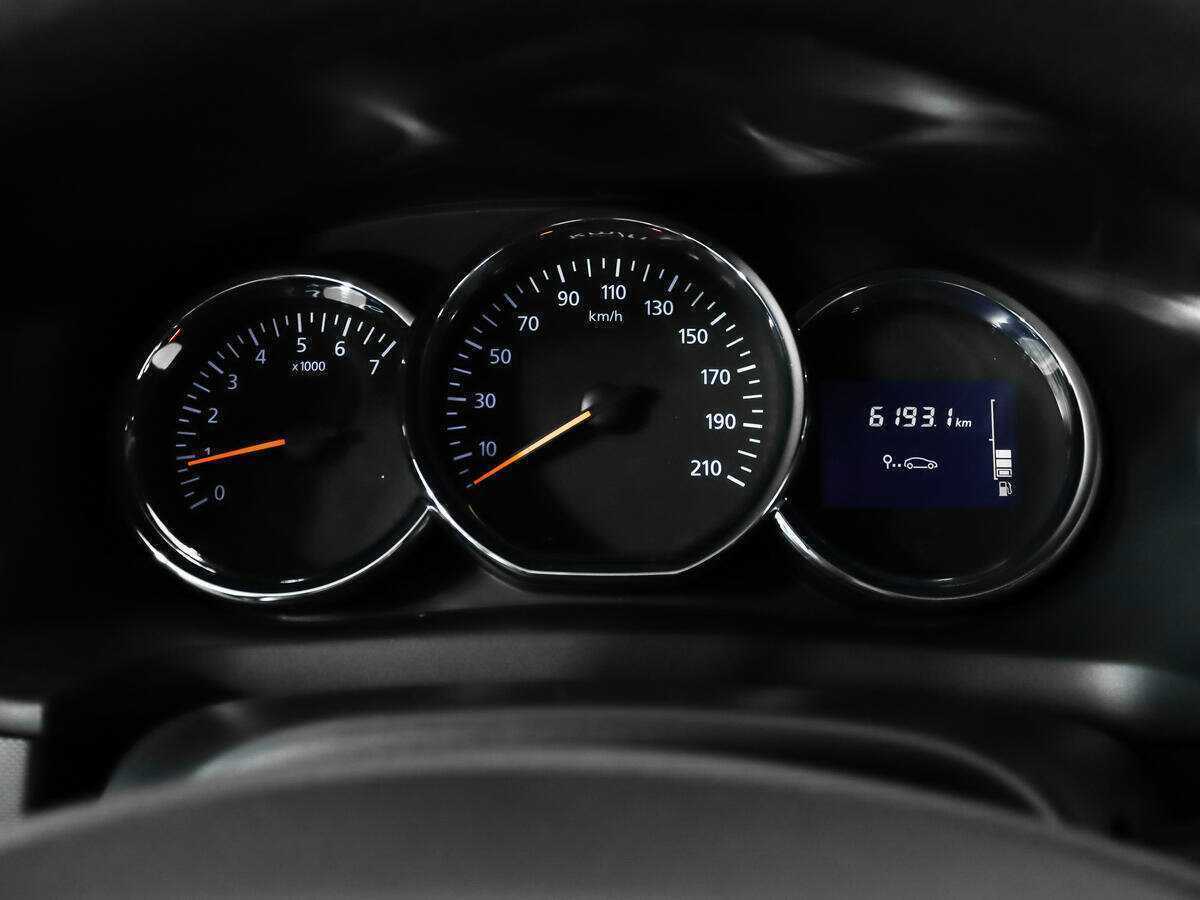 Рено Логан б/у, 2014, Механическая. Фото: #14