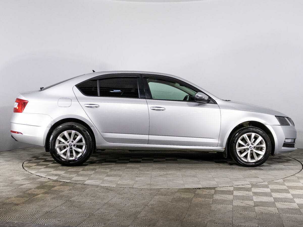 Шкода Октавия б/у, 2018, Механическая. Фото: #3