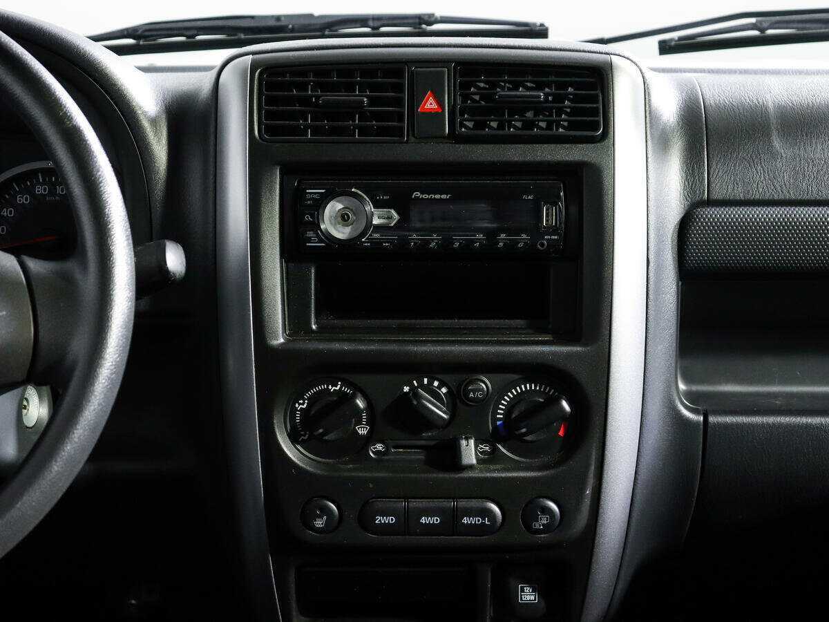 Сузуки Джимни б/у, 2018, Механическая. Фото: #12