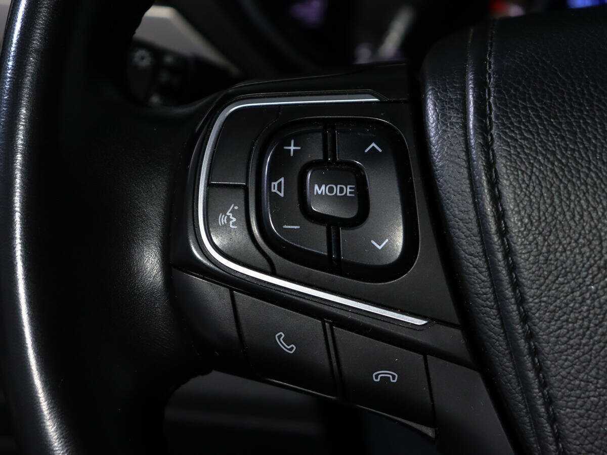 Тойота Авенсис б/у, 2018, Механическая. Фото: #17