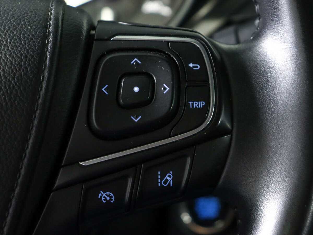 Тойота Авенсис б/у, 2018, Механическая. Фото: #18