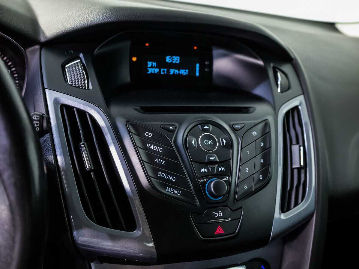 Форд Фокус б/у, 2013, Механическая. Фото: #12