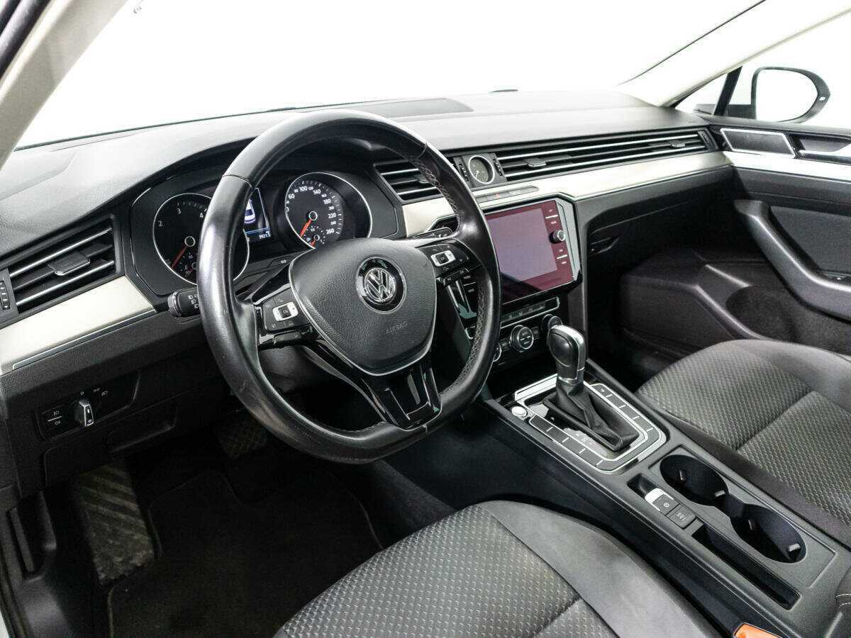 Фольксваген Пассат б/у, 2017, Роботизированная. Фото: #10