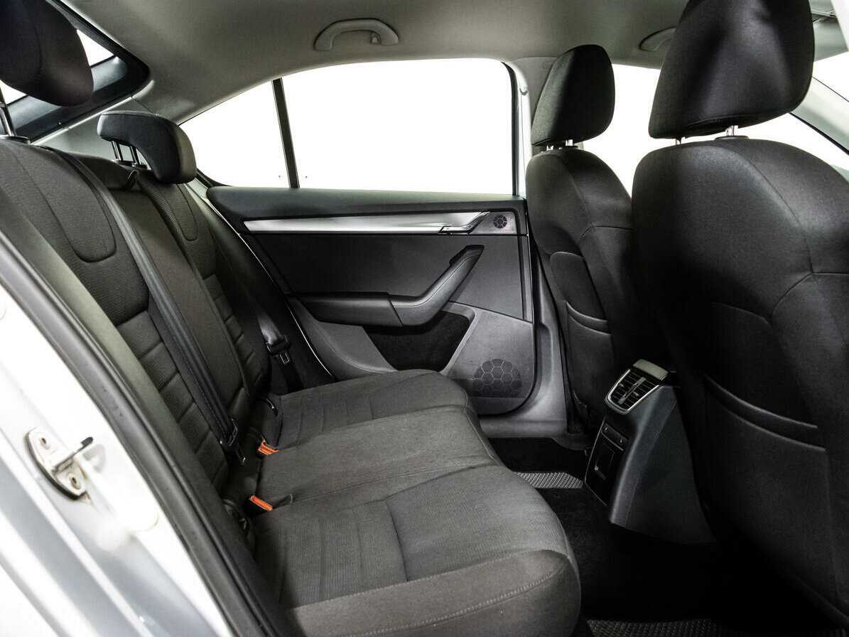 Шкода Октавия б/у, 2014, Роботизированная. Фото: #6