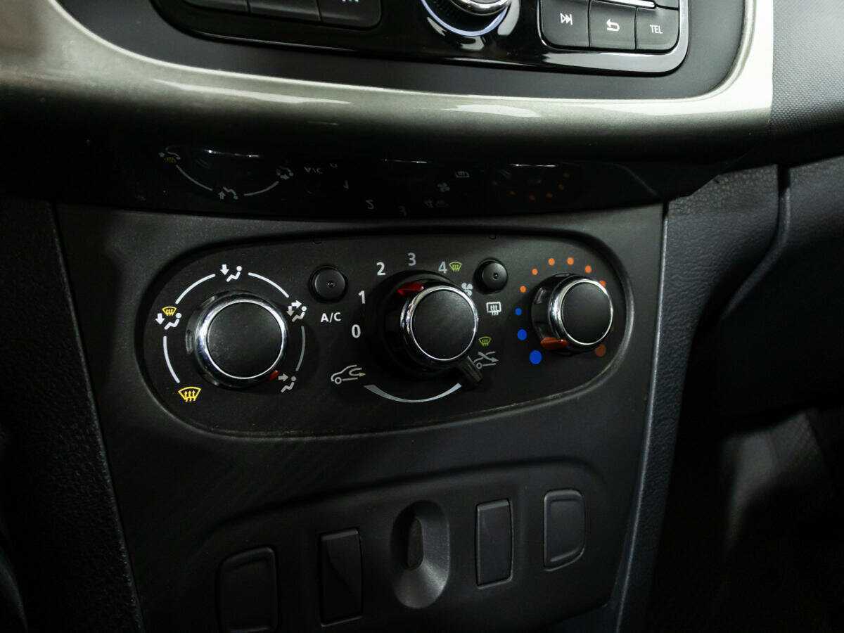 Рено Логан б/у, 2021, Механическая. Фото: #14