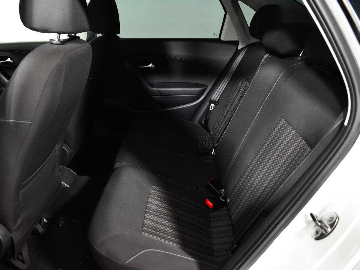 Фольксваген Поло б/у, 2015, Автоматическая. Фото: #5