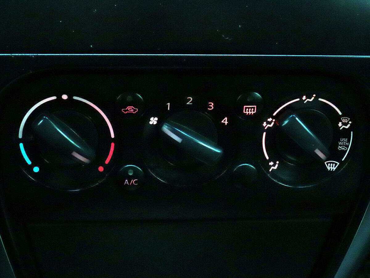 Сузуки С-Икс4 б/у, 2012, Механическая. Фото: #10