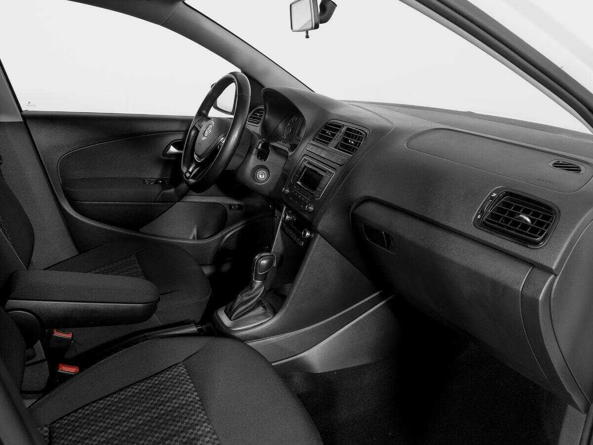 Фольксваген Поло б/у, 2017, Автоматическая. Фото: #8