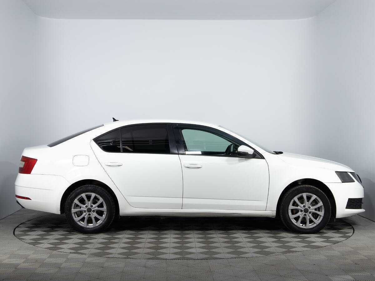 Шкода Октавия б/у, 2018, Автоматическая. Фото: #3