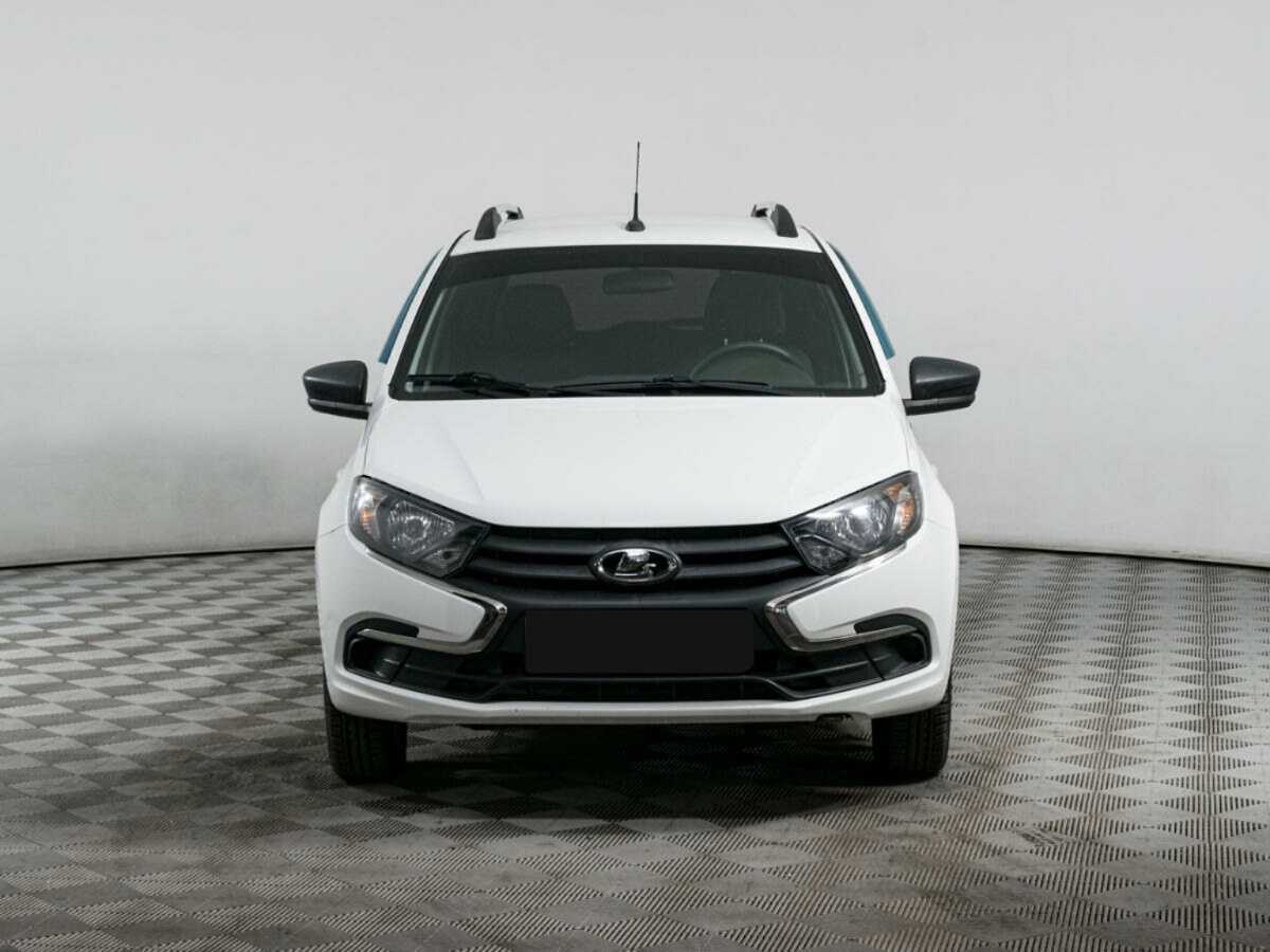 Лада (ВАЗ) Гранта б/у, 2018, Механическая. Фото: #1