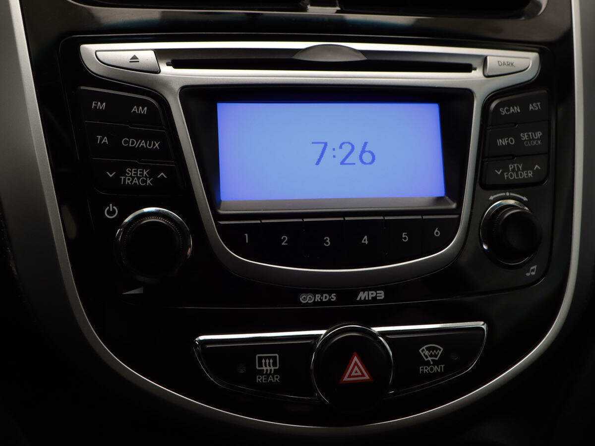 Хендай Солярис б/у, 2013, Автоматическая. Фото: #15