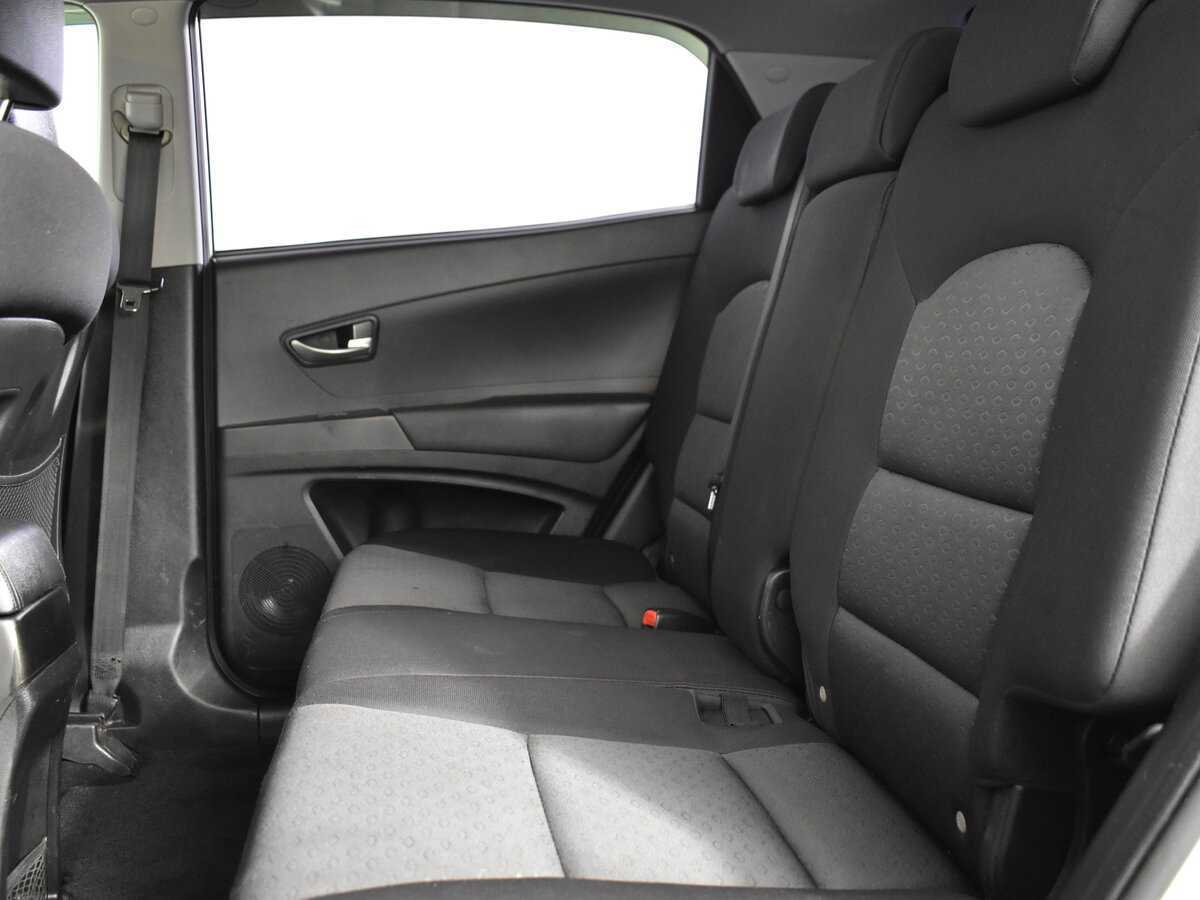 Сан-Ён Актион б/у, 2013, Автоматическая. Фото: #6