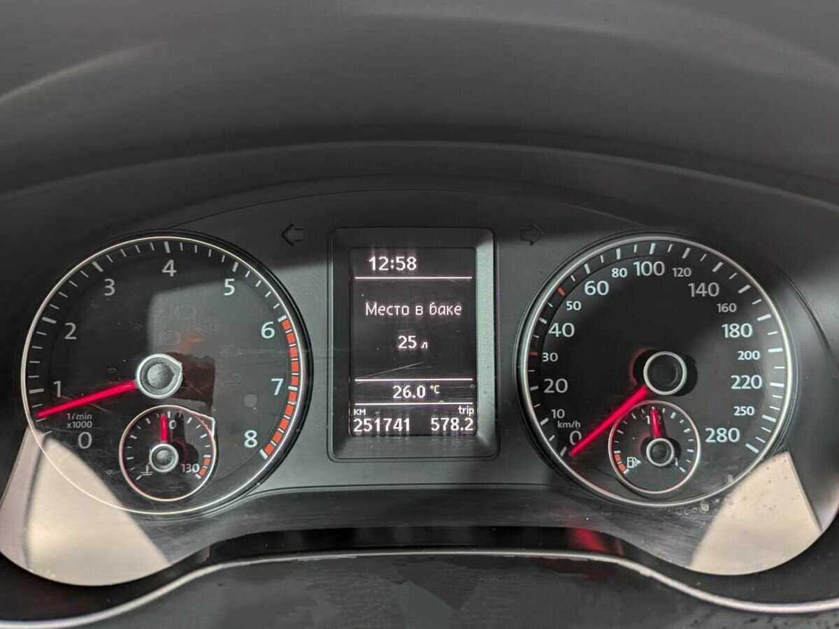 Фольксваген Джетта б/у, 2012, Механическая. Фото: #9