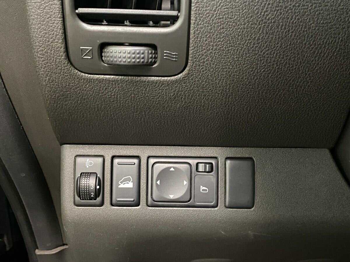 Ниссан Патфайндер б/у, 2012, Автоматическая. Фото: #16