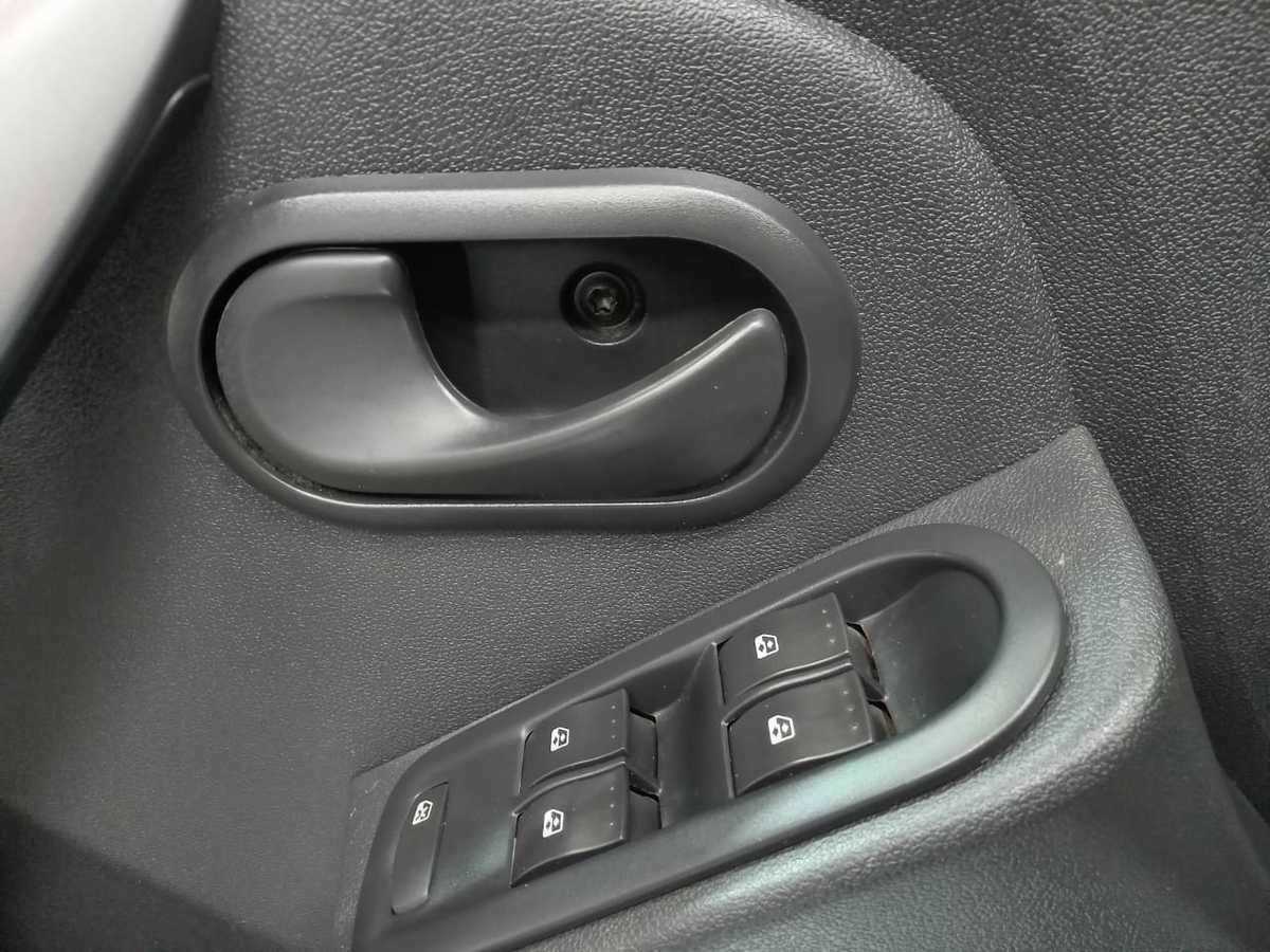 Рено Дастер б/у, 2012, Механическая. Фото: #13