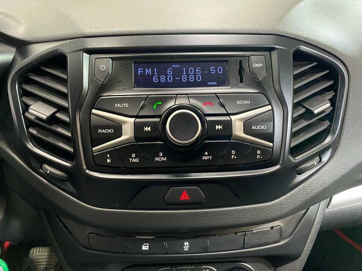 Лада (ВАЗ) Веста б/у, 2016, Роботизированная. Фото: #12