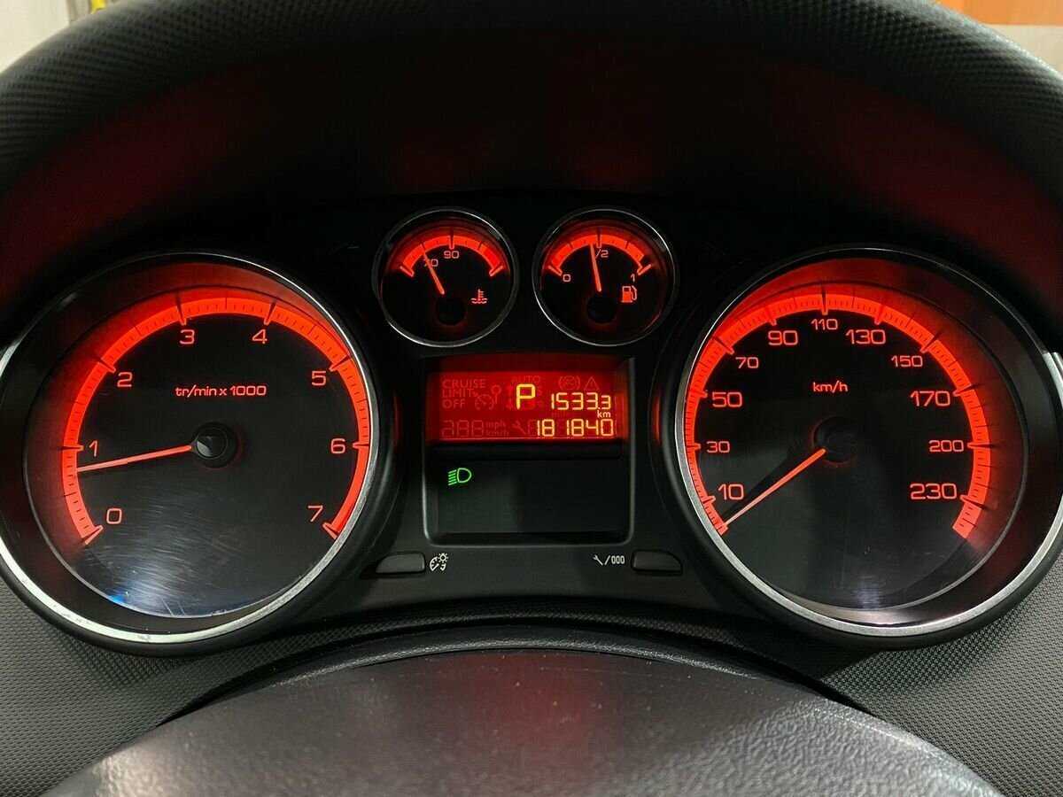 Пежо 408 б/у, 2012, Автоматическая. Фото: #11