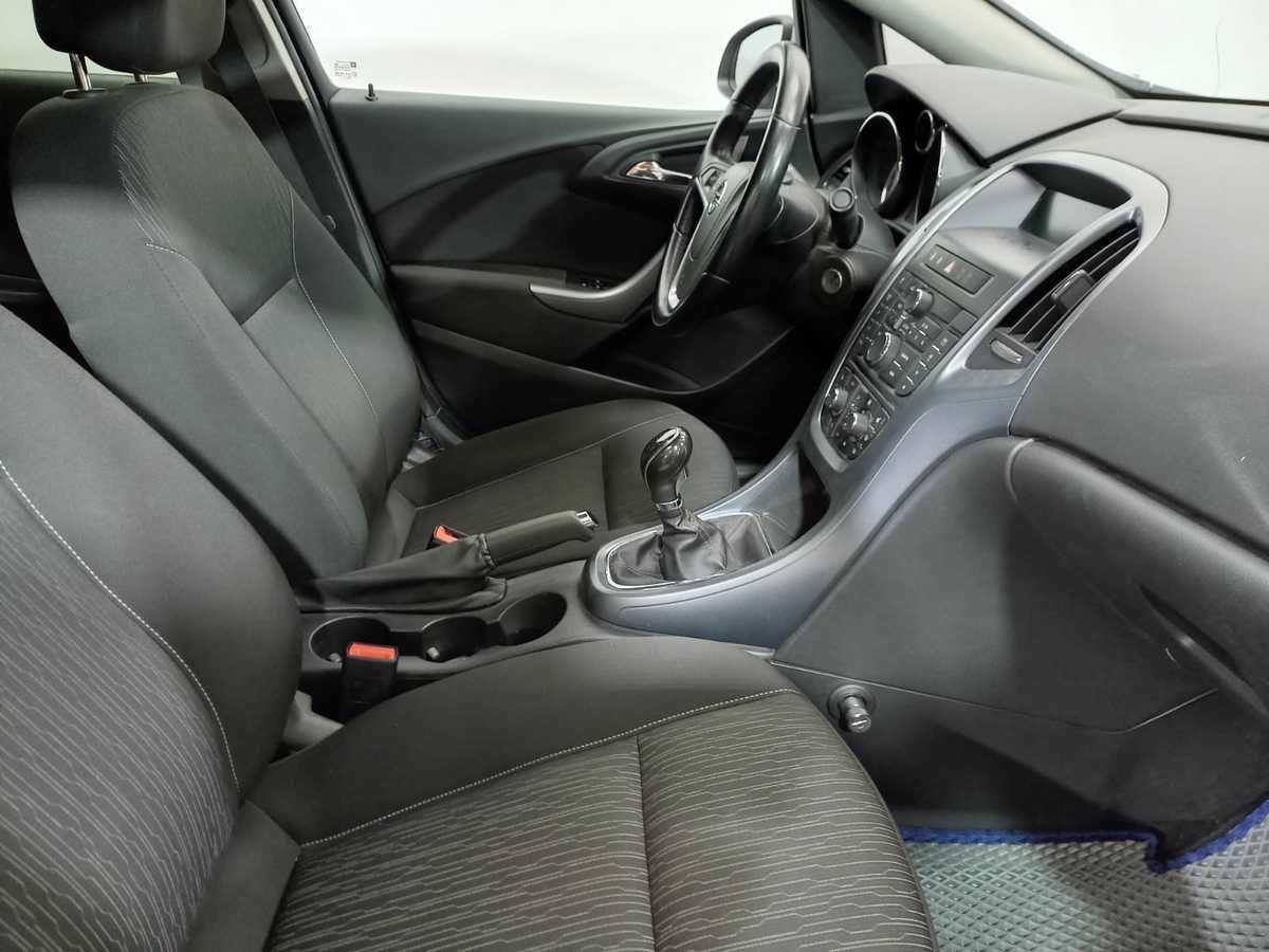 Опель Астра б/у, 2012, Механическая. Фото: #9