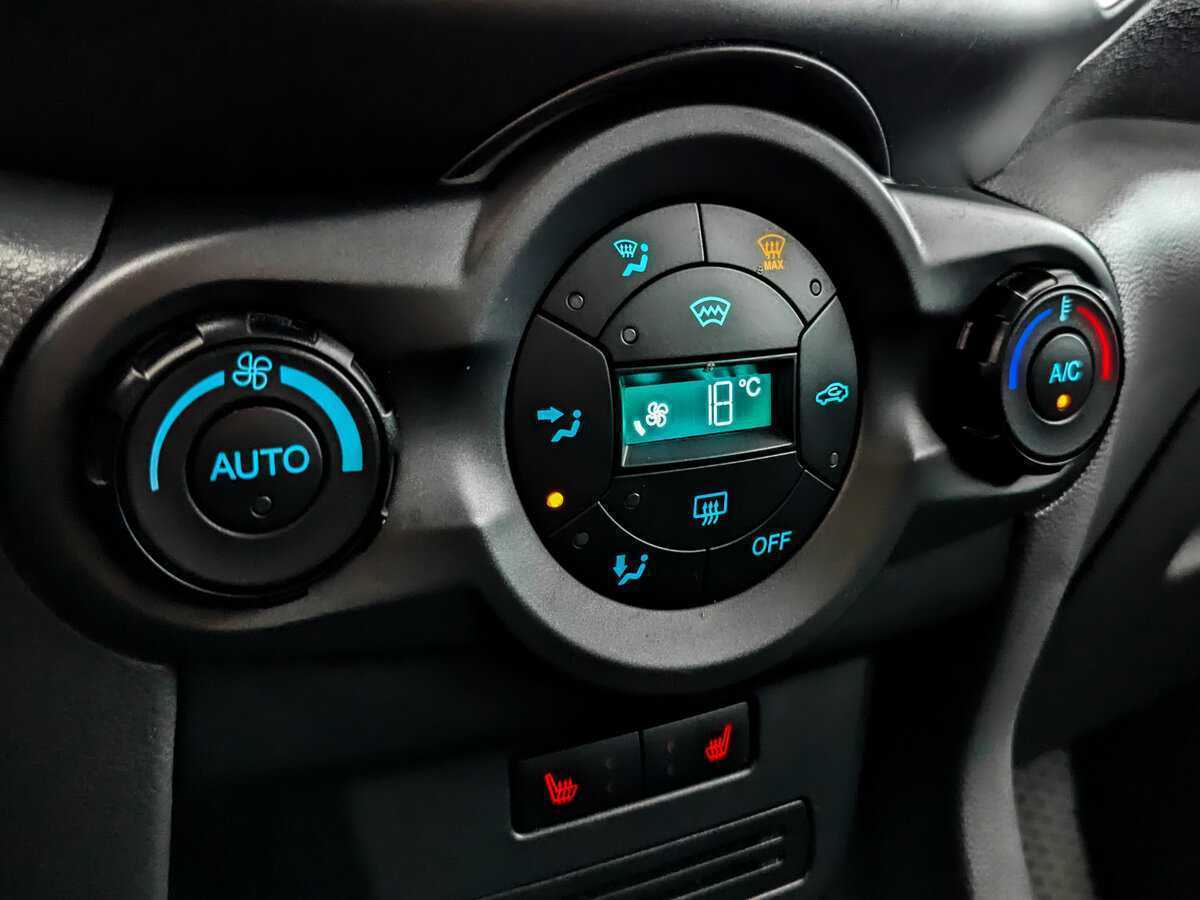 Форд ЭкоСпорт б/у, 2016, Роботизированная. Фото: #19