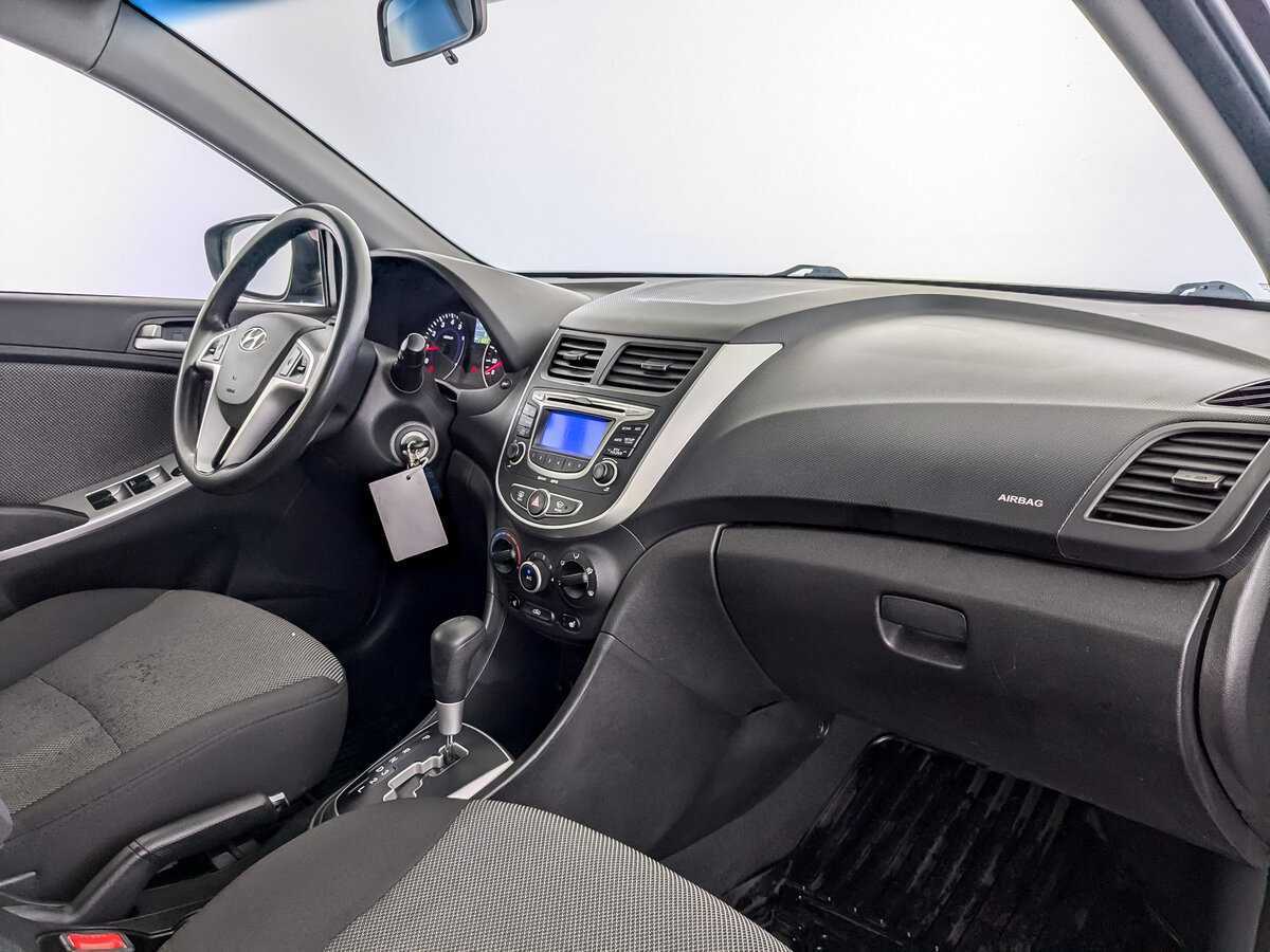 Хендай Солярис б/у, 2012, Автоматическая. Фото: #8