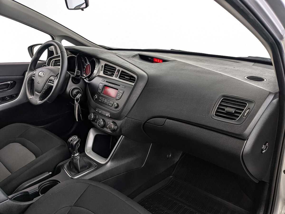 Киа Сид б/у, 2015, Механическая. Фото: #8