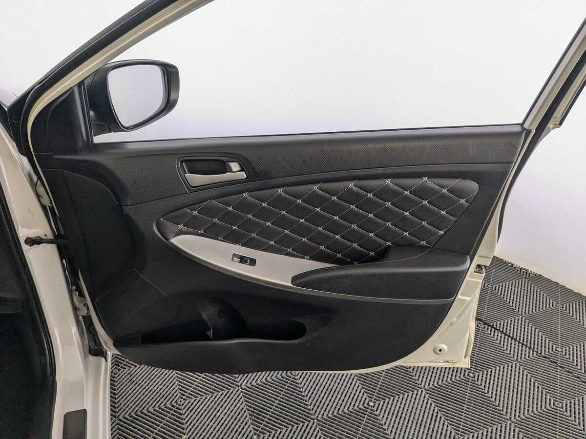 Хендай Солярис б/у, 2015, Автоматическая. Фото: #19