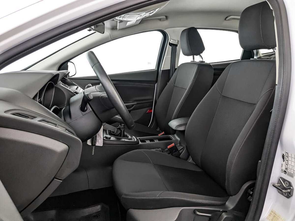 Форд Фокус б/у, 2018, Механическая. Фото: #15