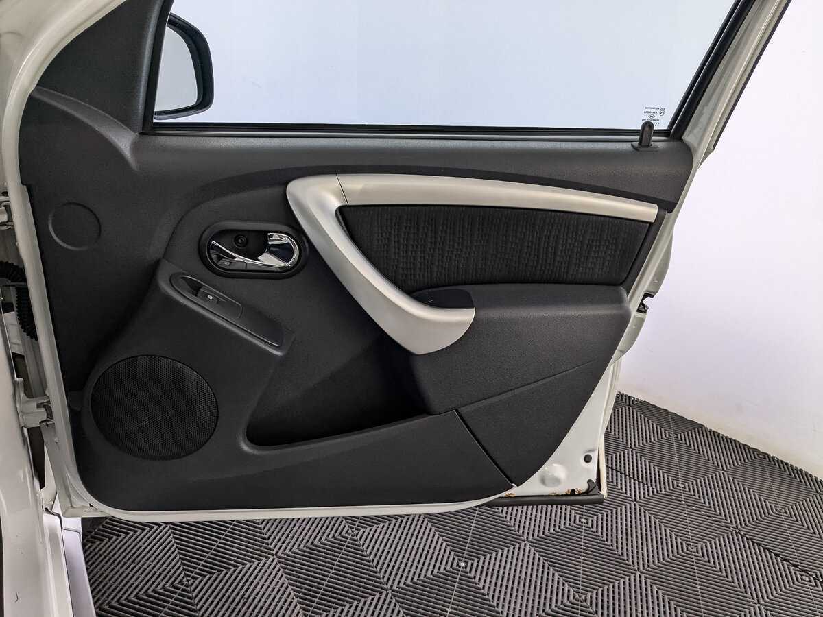 Ниссан Террано б/у, 2015, Автоматическая. Фото: #19