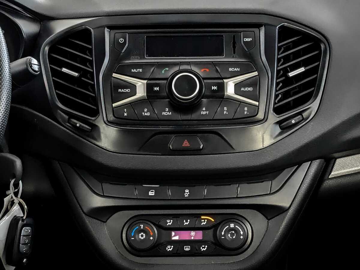 Лада (ВАЗ) Веста б/у, 2016, Роботизированная. Фото: #12