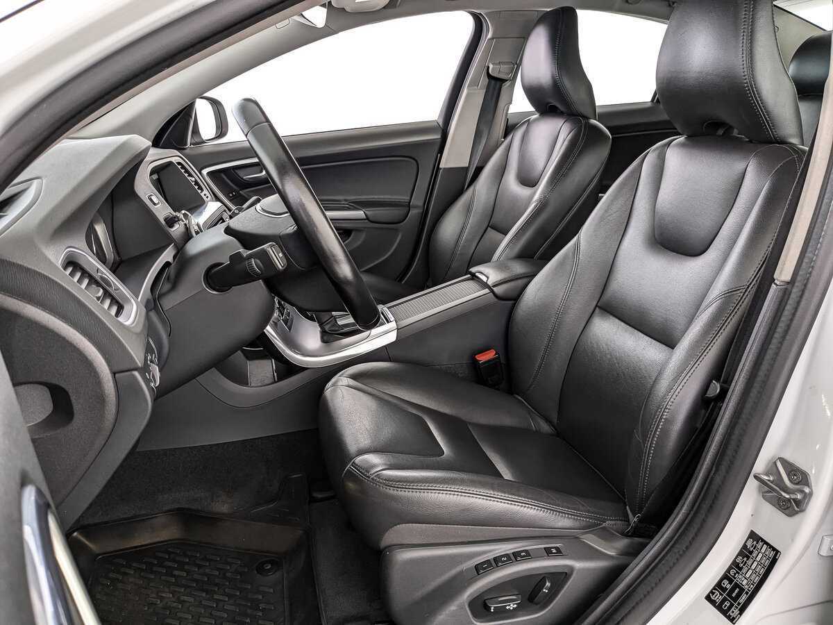 Вольво С60 б/у, 2016, Автоматическая. Фото: #15