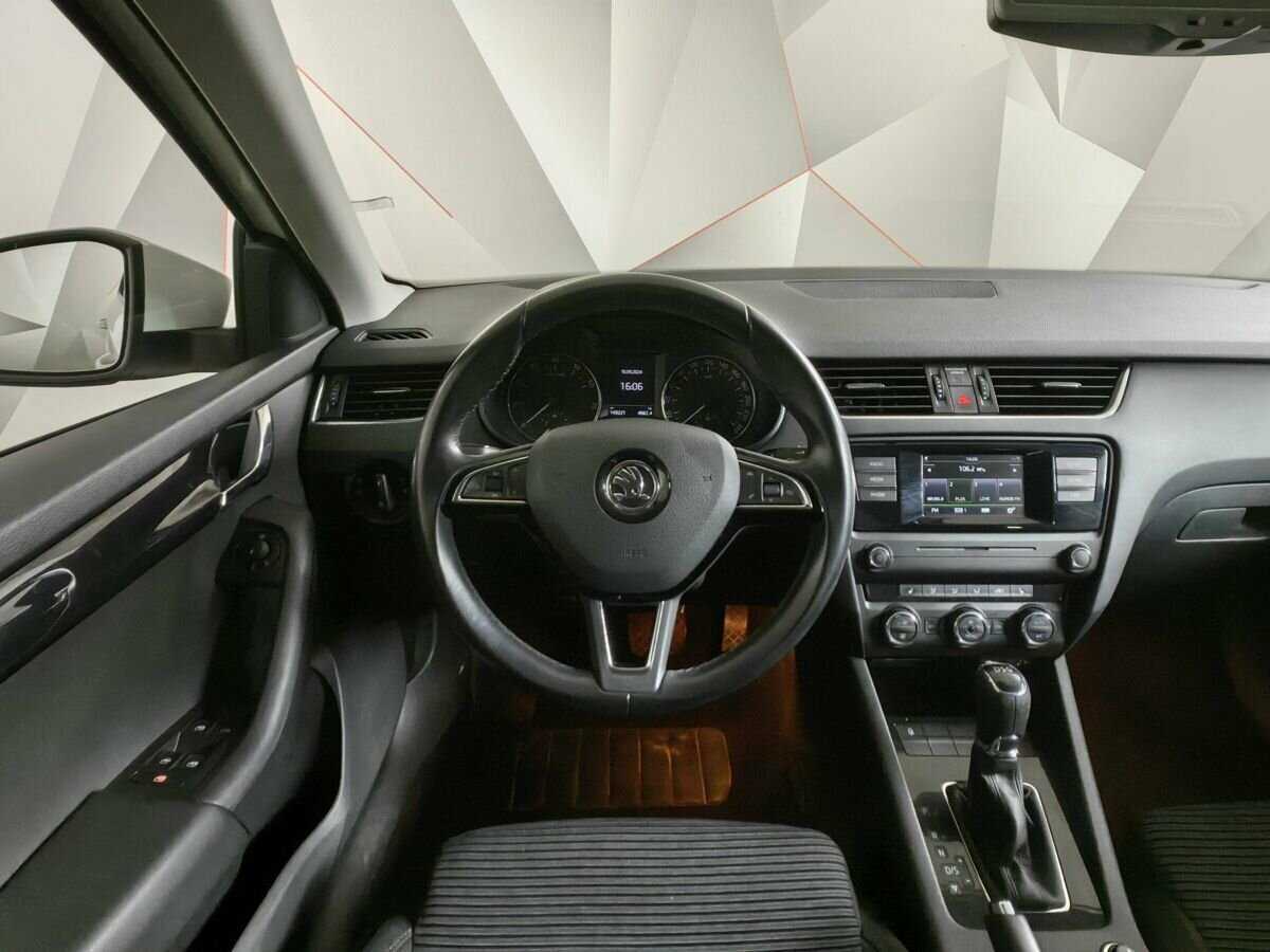 Шкода Октавия б/у, 2015, Роботизированная. Фото: #14