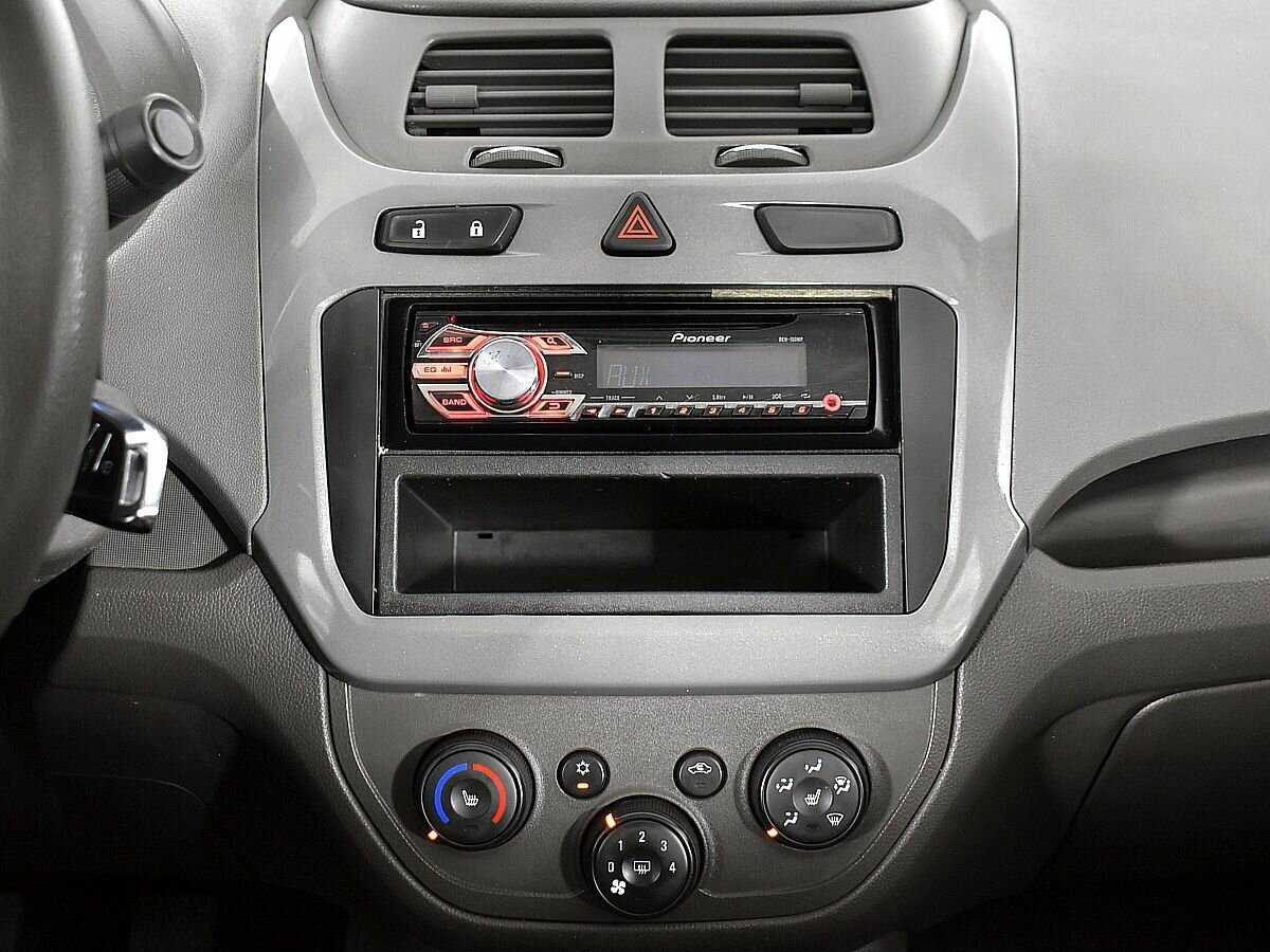 Шевроле Кобальт б/у, 2013, Механическая. Фото: #10