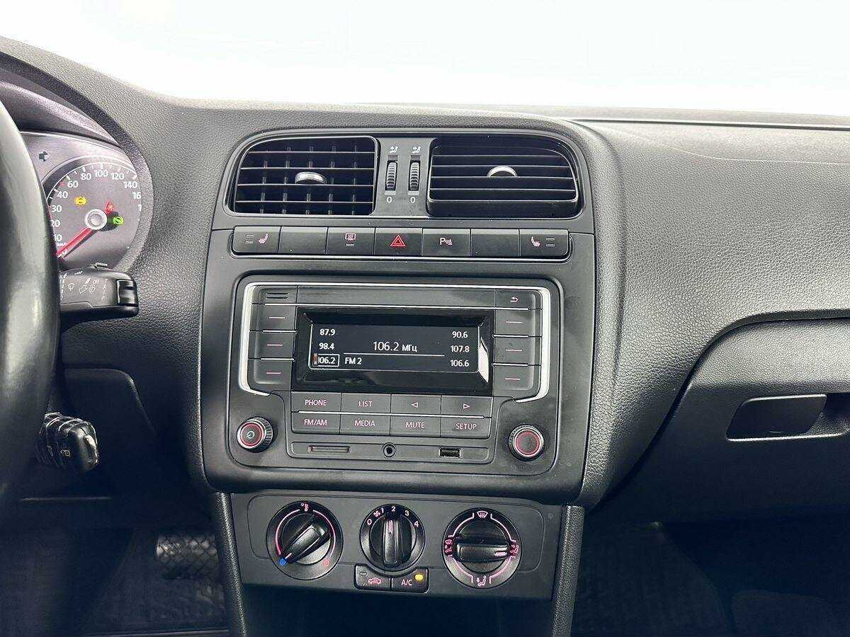 Фольксваген Поло б/у, 2016, Автоматическая. Фото: #11