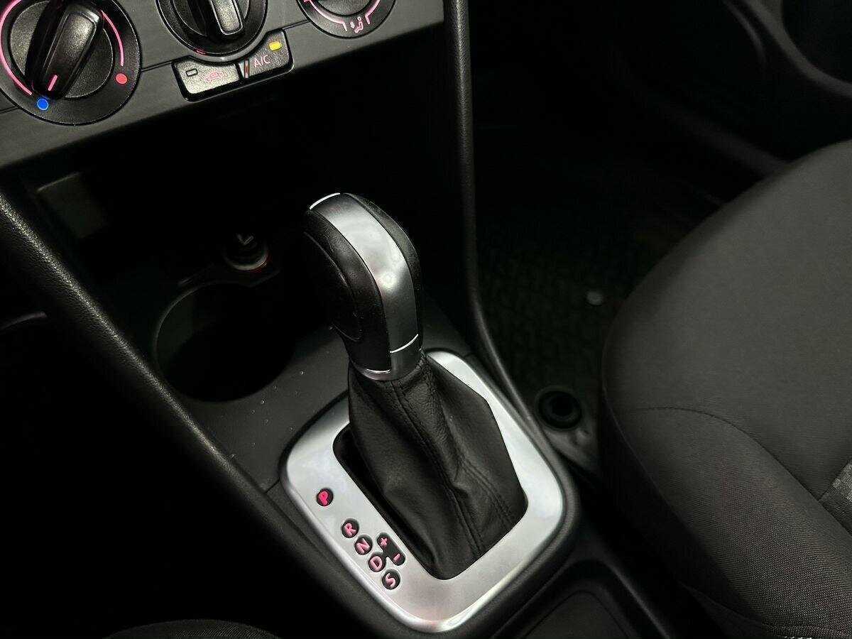 Фольксваген Поло б/у, 2016, Автоматическая. Фото: #12