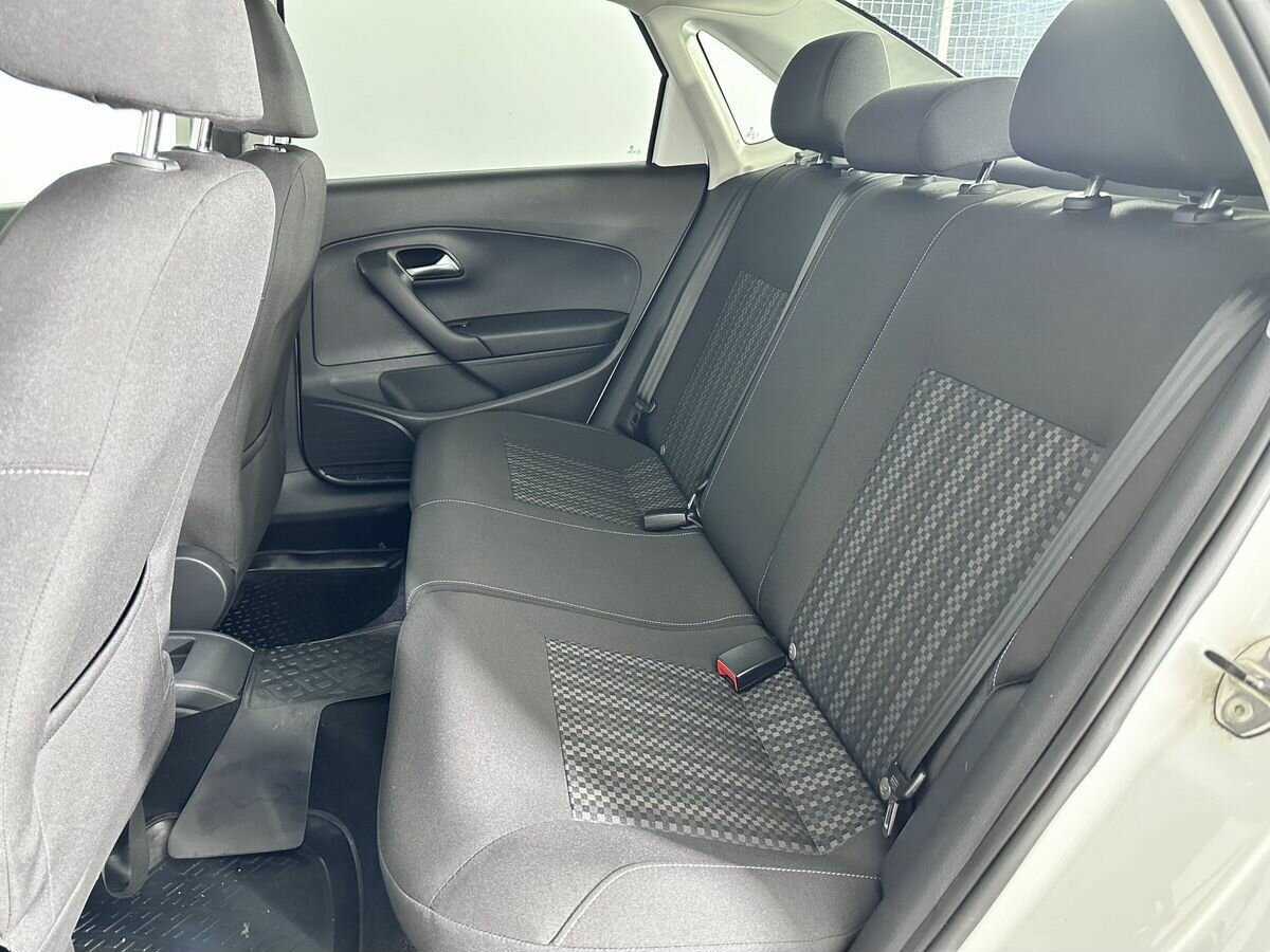 Фольксваген Поло б/у, 2016, Автоматическая. Фото: #13