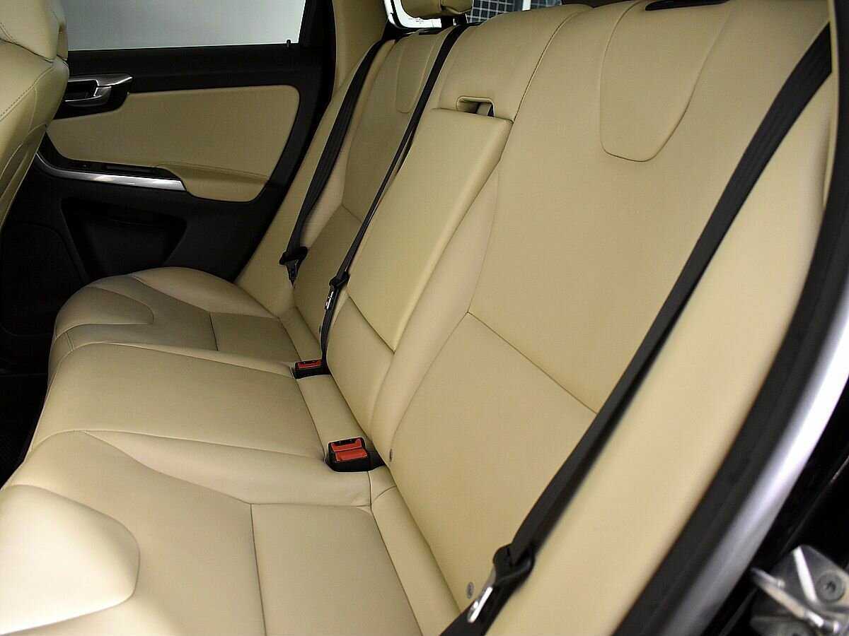 Вольво ИксЦ60 б/у, 2014, Автоматическая. Фото: #8