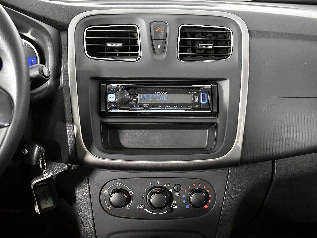 Рено Сандеро б/у, 2016, Механическая. Фото: #12