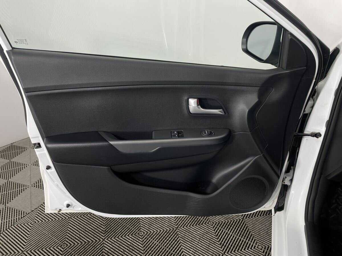 Киа Рио б/у, 2017, Автоматическая. Фото: #7