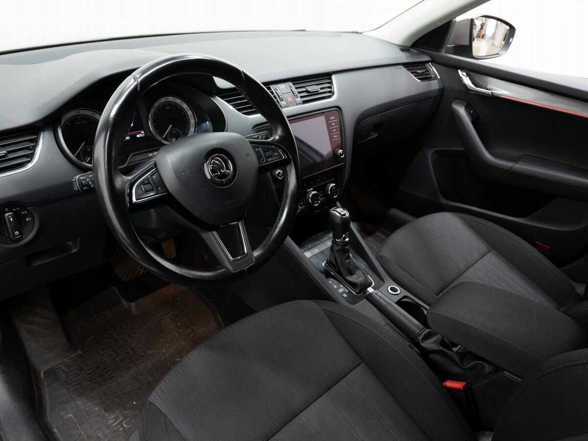 Шкода Октавия б/у, 2017, Роботизированная. Фото: #6