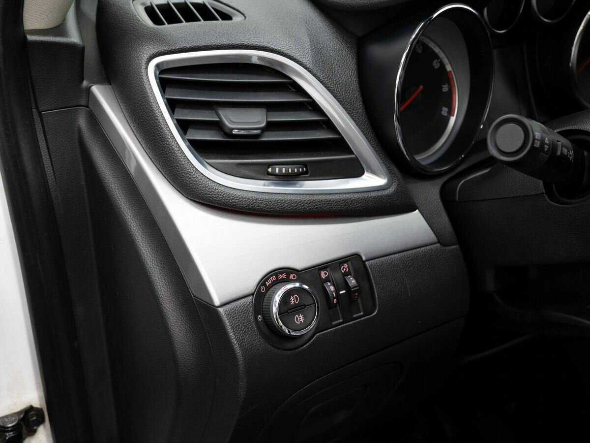 Опель Мокка б/у, 2013, Механическая. Фото: #18