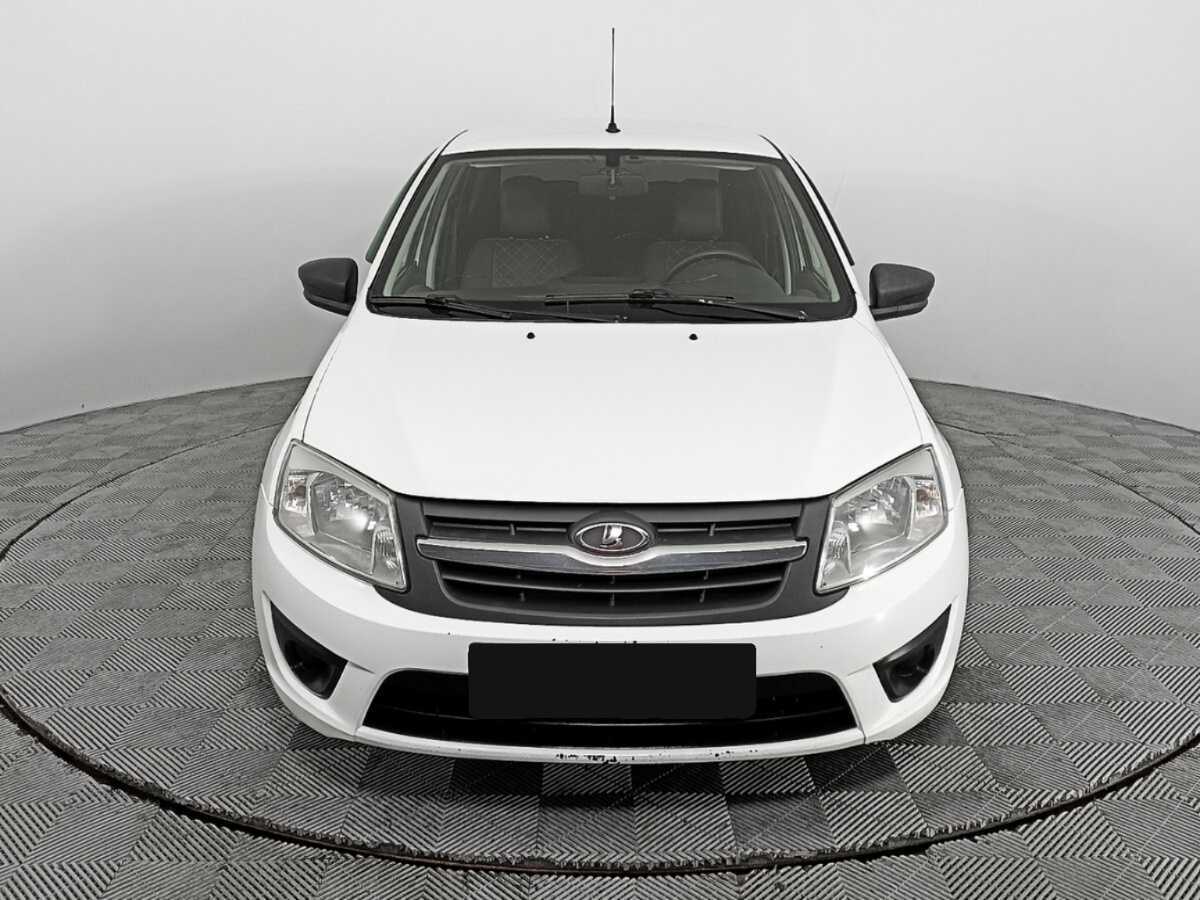 Лада (ВАЗ) Гранта б/у, 2017, Механическая. Фото: #1