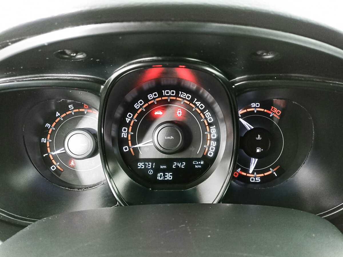 Лада (ВАЗ) Веста б/у, 2017, Механическая. Фото: #10