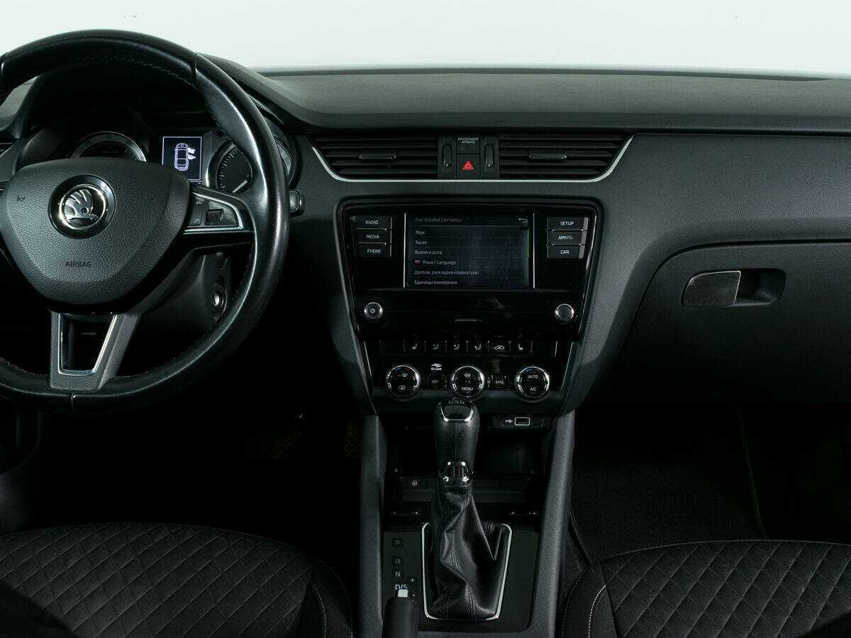 Шкода Октавия б/у, 2017, Роботизированная. Фото: #6