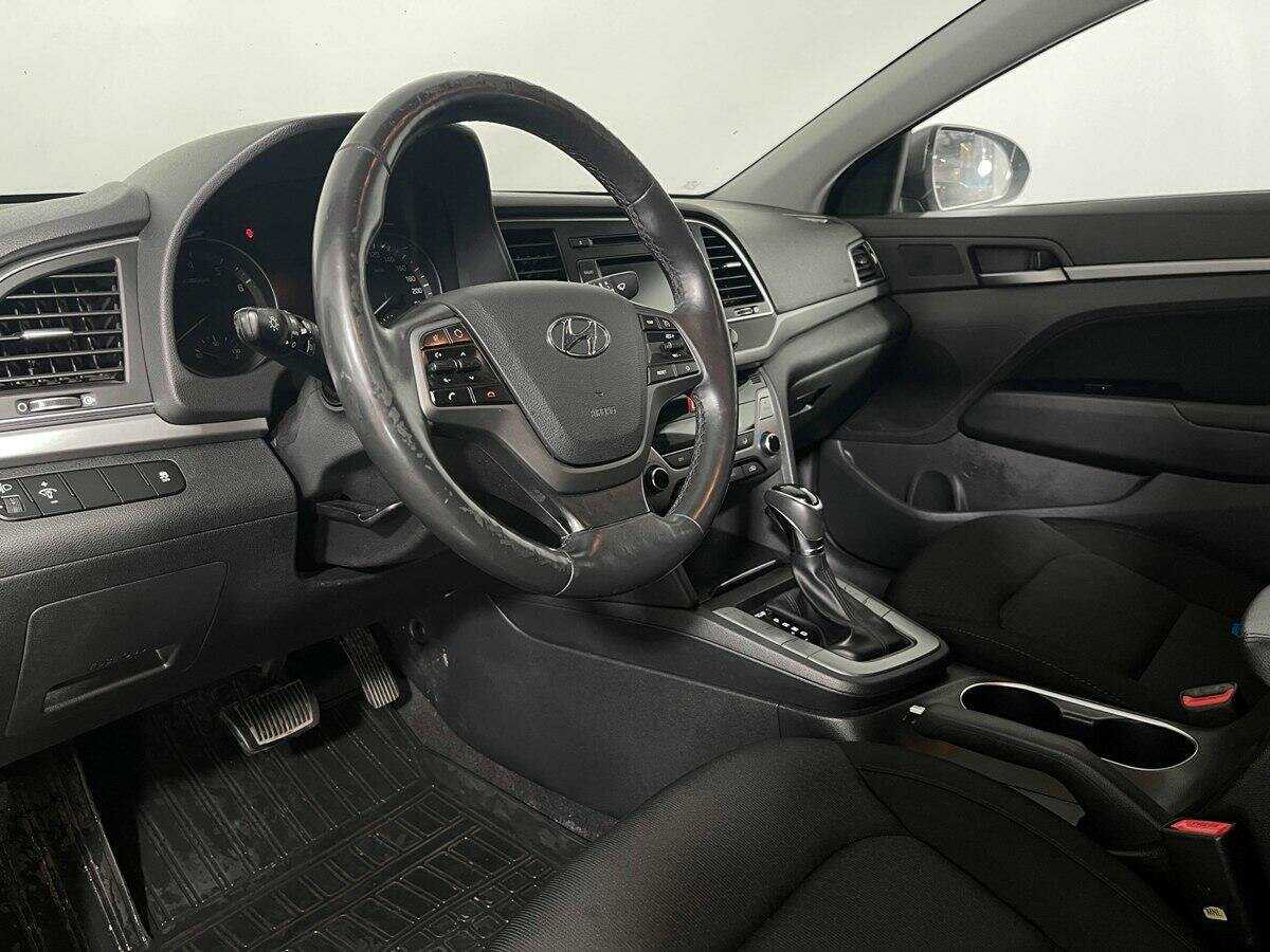Хендай Елантра б/у, 2018, Автоматическая. Фото: #12