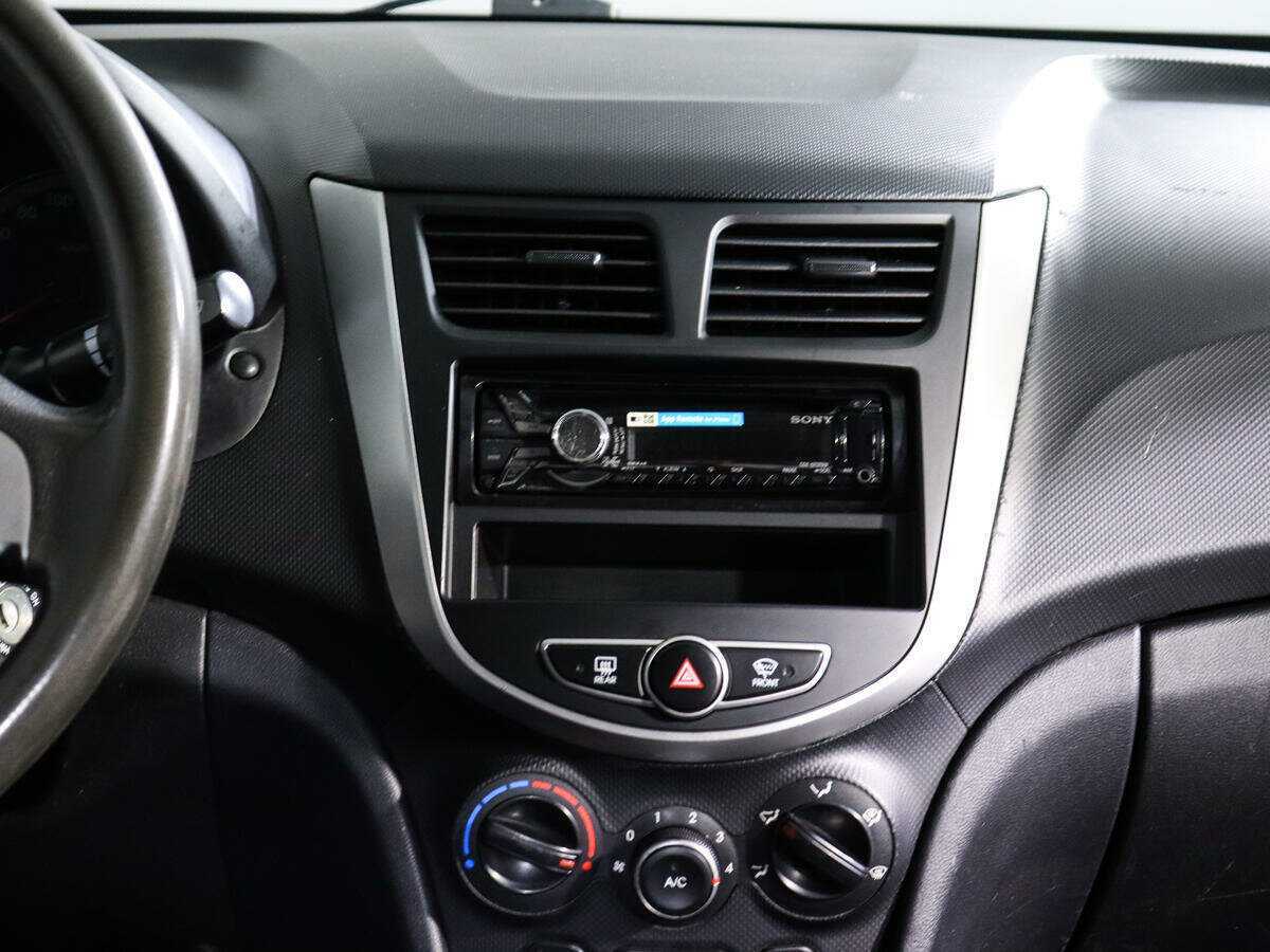 Хендай Солярис б/у, 2013, Автоматическая. Фото: #12